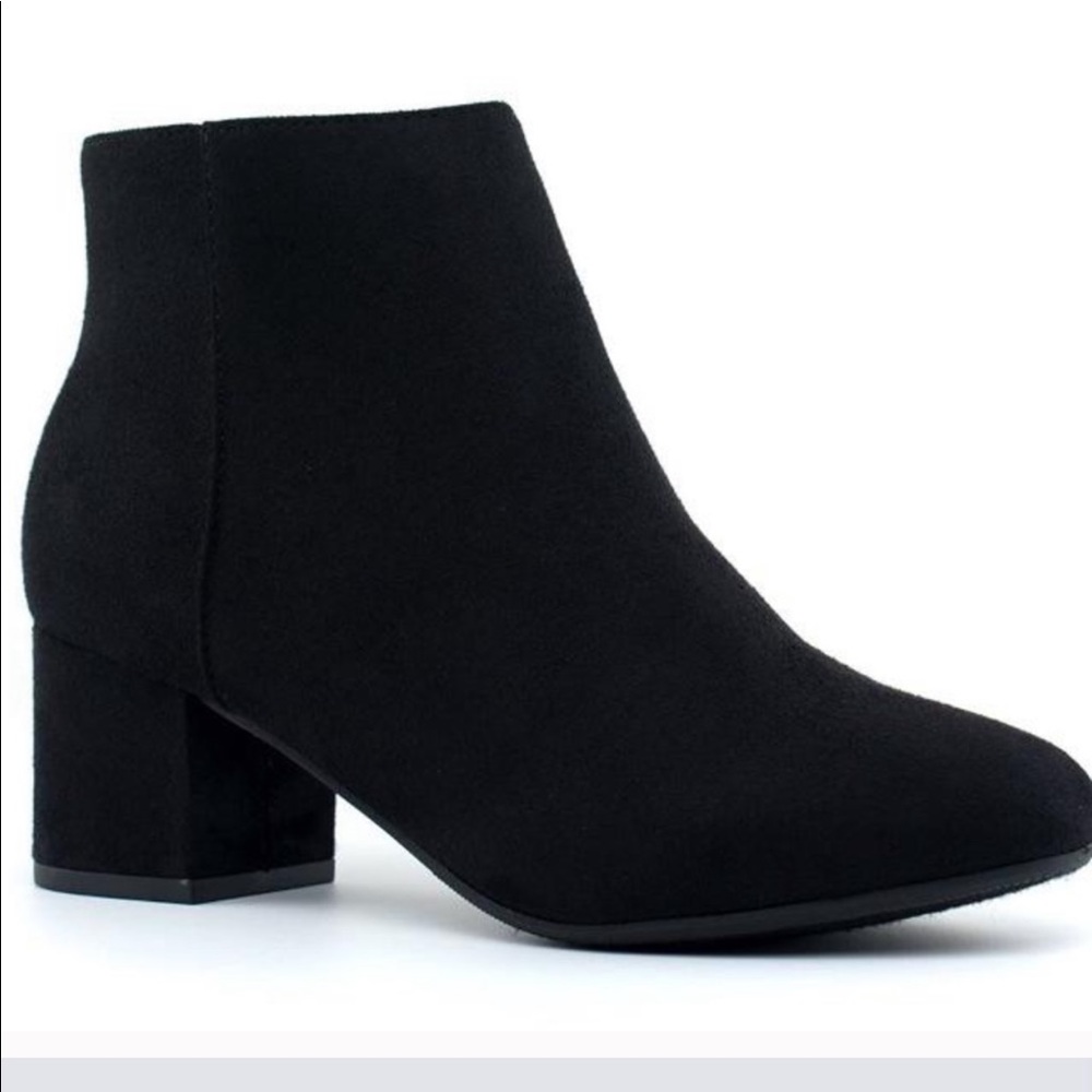 Black bootie